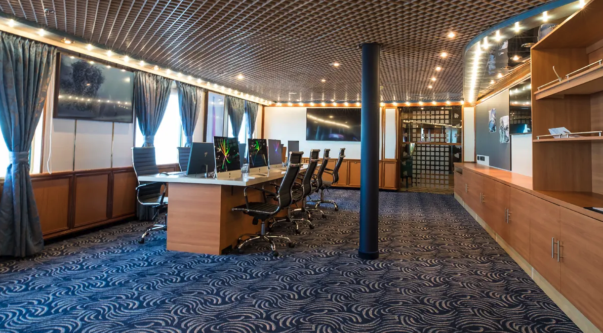 Silver Cloud - Photo Studio